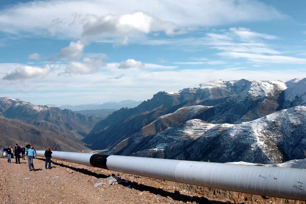 Armenia Faces Temporary Gas Suspension as Transit Pipeline Undergoes Repairs
