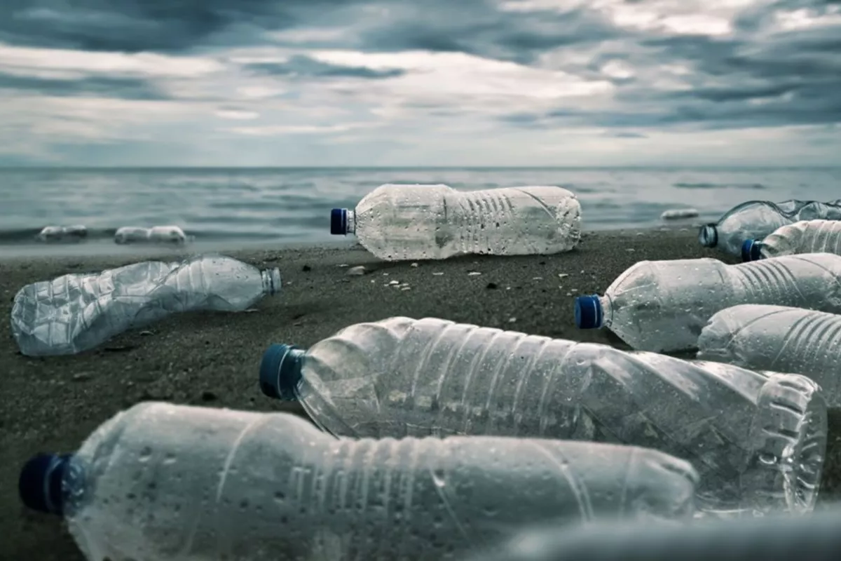 Georgia Plans Ban on Plastic Beverage Bottles