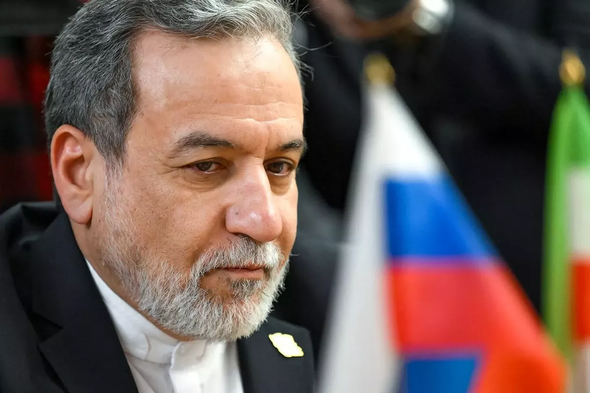 Iranian FM Rebukes Ex-Shah’s Son Over Protests