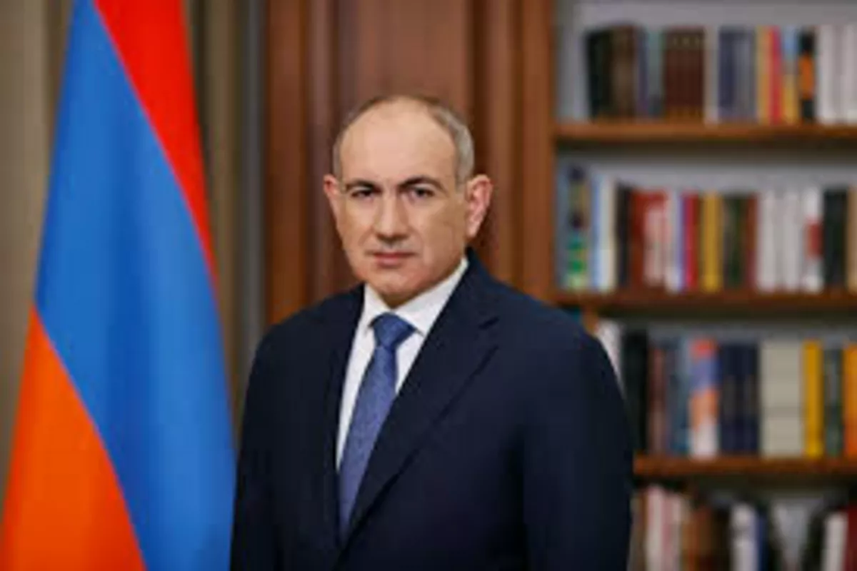 Armenian PM Urges French Leader to Make Long-Awaited State Visit