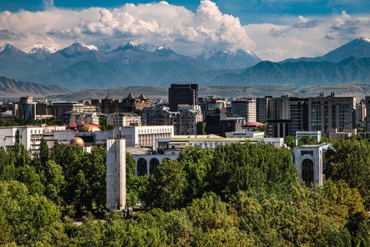 Kyrgyzstan’s Osh Mayor Buys Home for 67-Year-Old Woman Living in Park for 20 Years