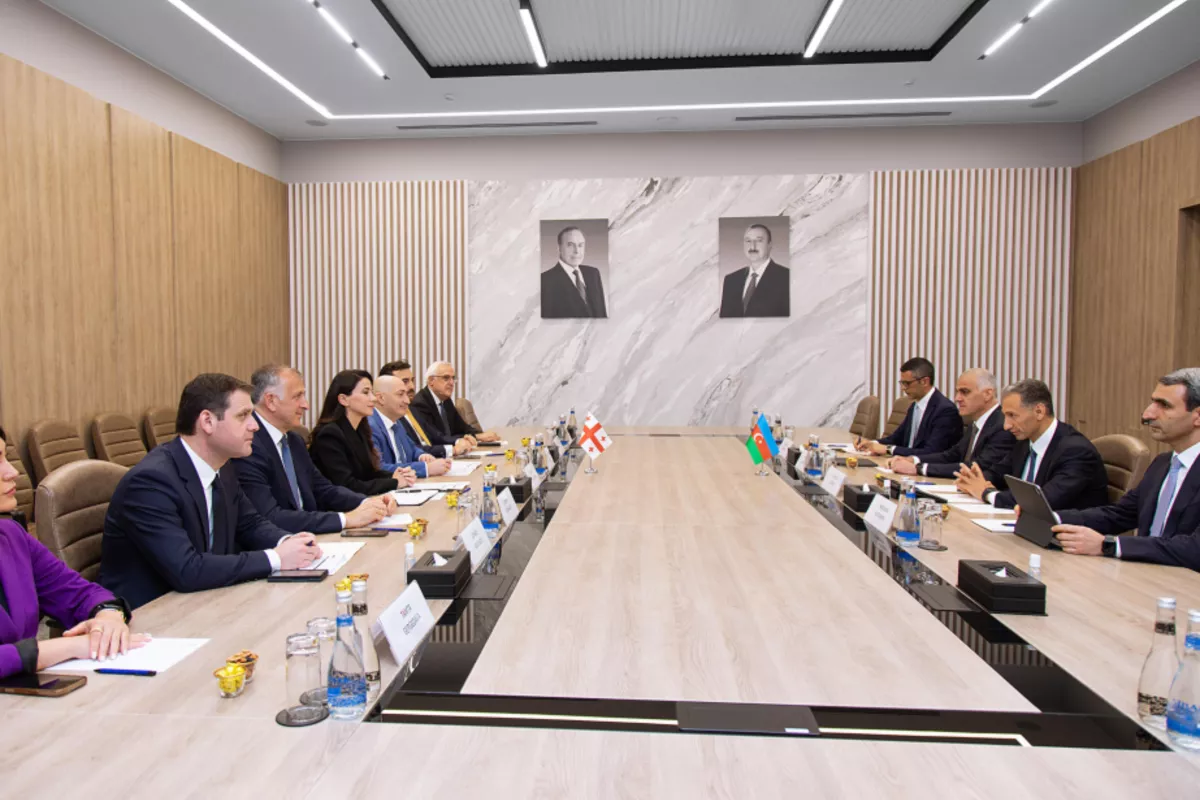 Azerbaijan, Georgia Explore Enhanced Transport Collaboration