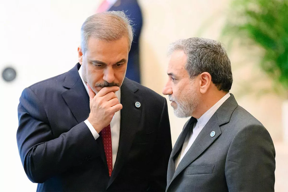 Türkiye's Fidan Holds Talks with Iranian FM on Ongoing Crisis