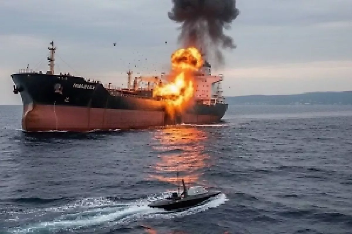 Tanker Explosion in Persian Gulf Triggers Oil Spill Near Kuwait