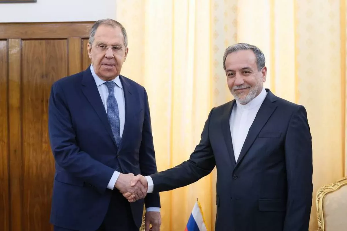Russian, Iranian FMs Discuss Bilateral Ties, Regional Developments