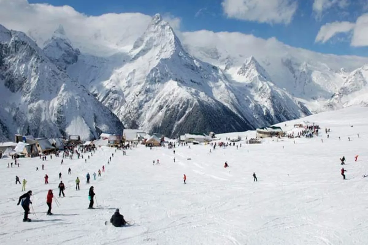 Mass Food Poisoning Hits Ski Resort in Russia