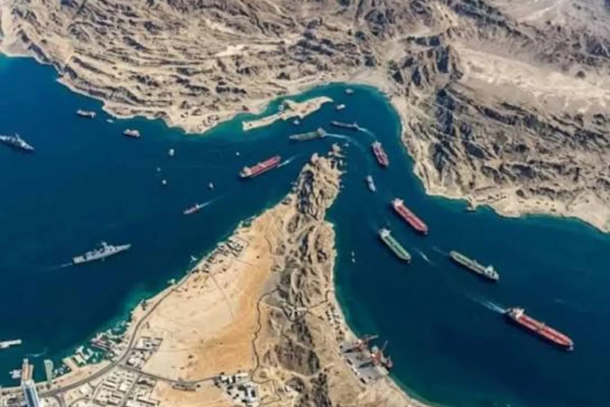 Iran Warns Ships Using Strait of Hormuz With Tracking Systems Off