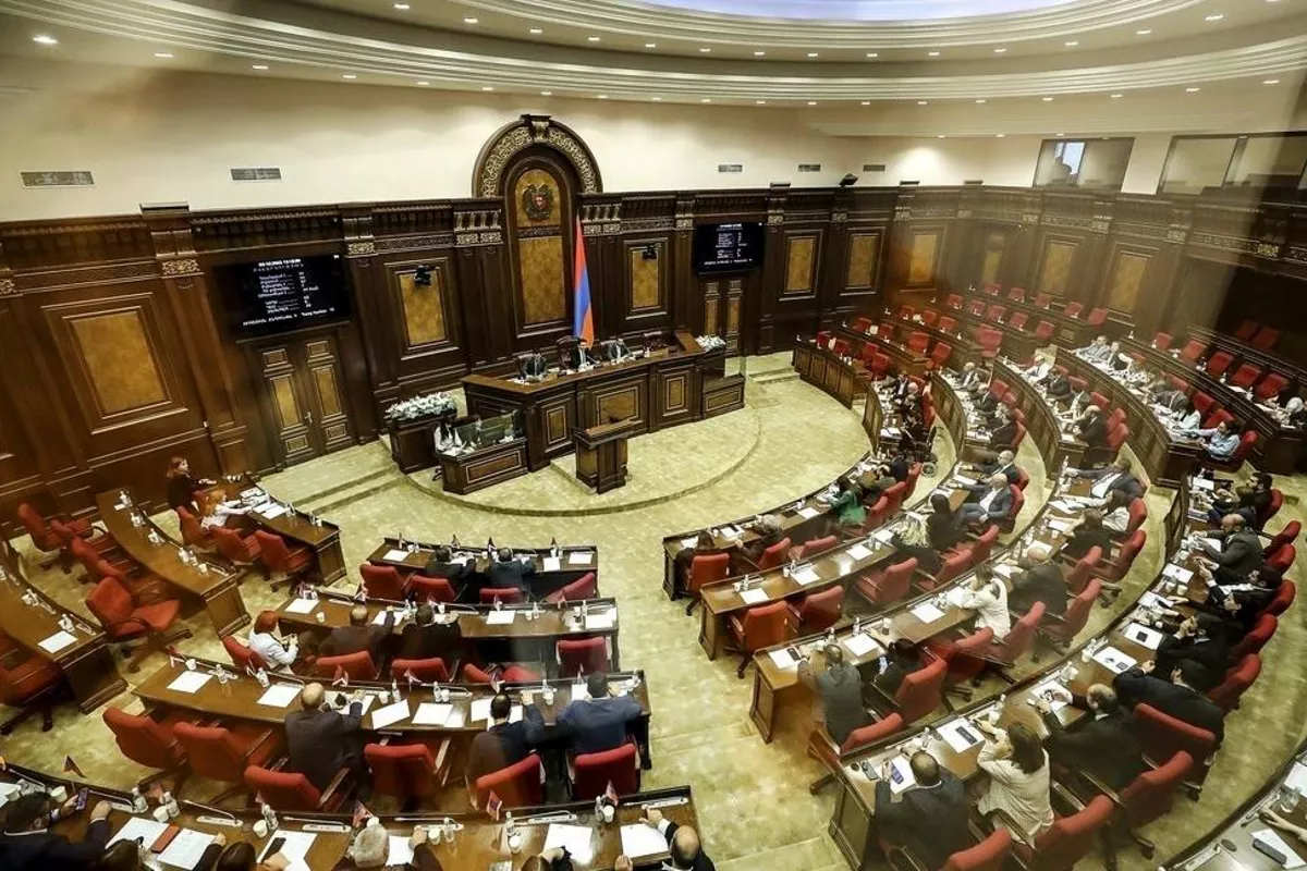 Armenian Parliament Approves 18-Month Compulsory Military Service