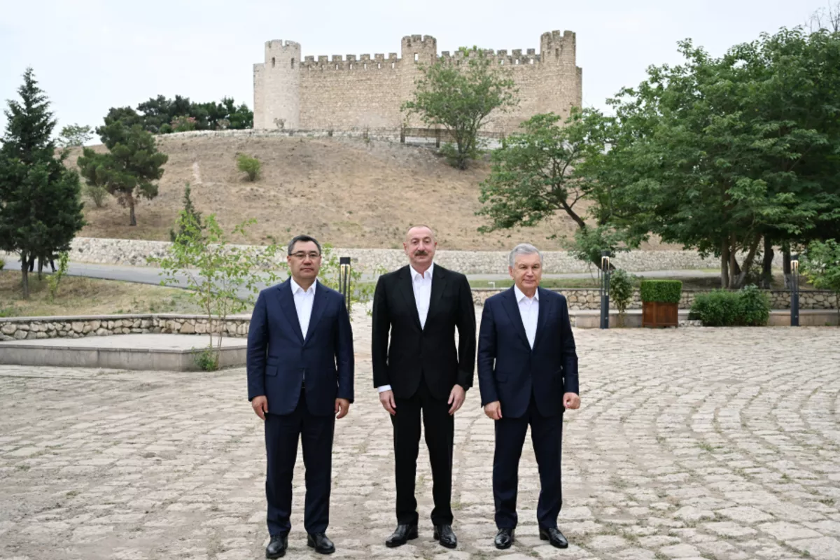 Presidents of Azerbaijan, Uzbekistan, Kyrgyzstan Visit Shahbulag Castle in Aghdam