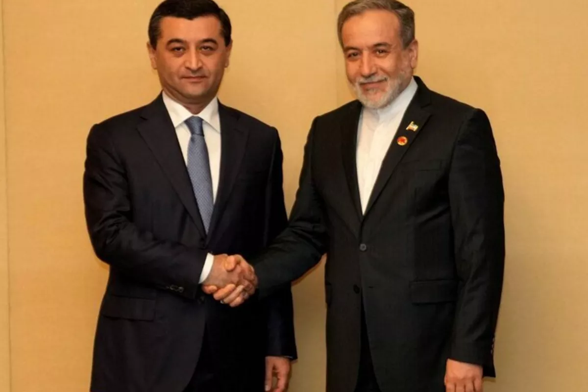 Iranian FM Araghchi Meets Uzbek Counterpart at SCO Summit