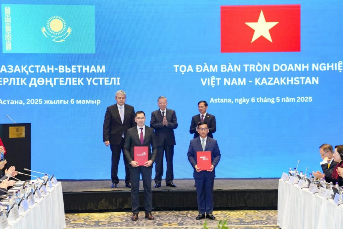 Vietjet, Qazaq Air Sign Strategic Partnership