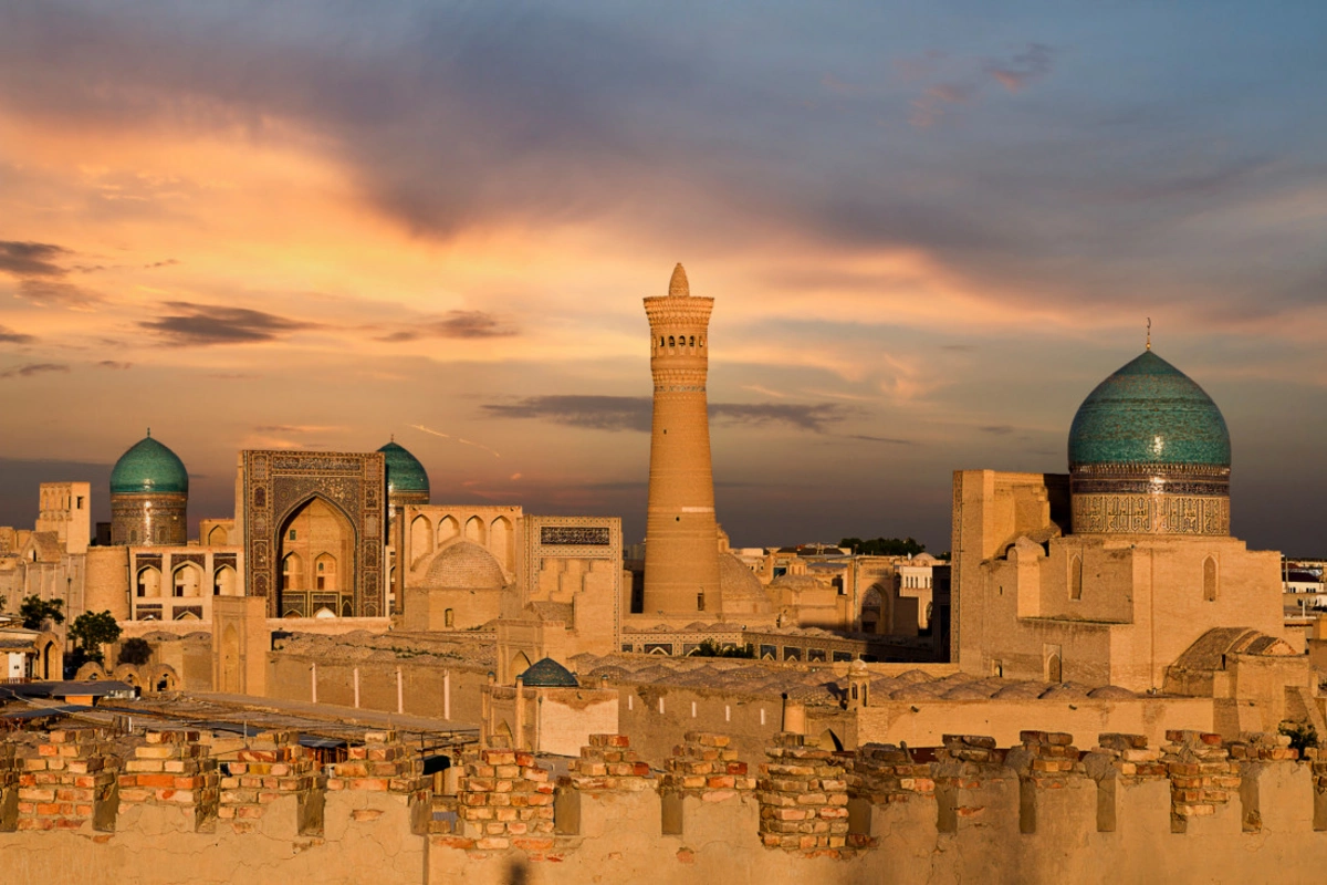 Bukhara Charms Tourists