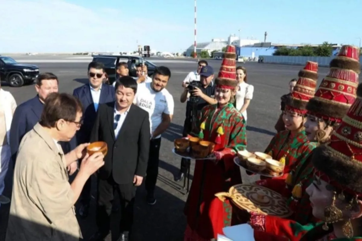 Jackie Chan Begins Filming Armour of God 4 in Kazakhstan’s Stunning Mangistau Landscapes