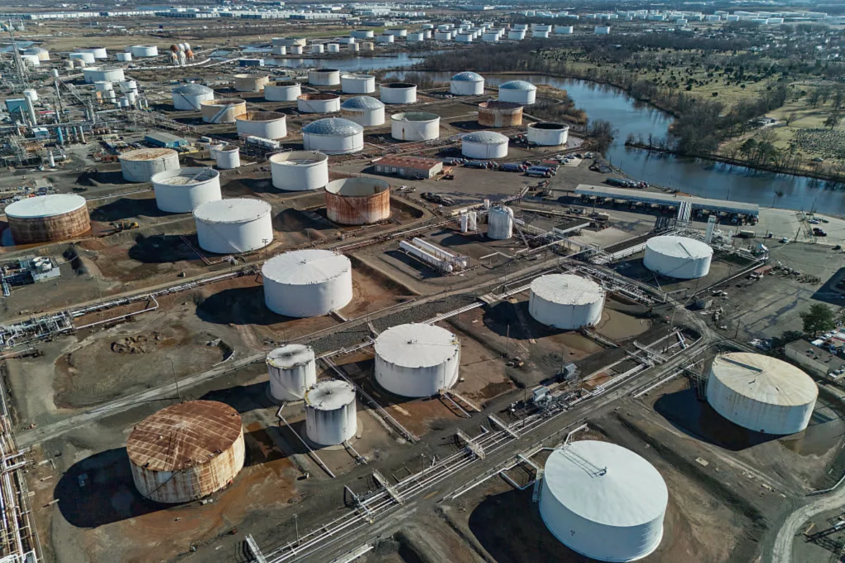 IEA Forecasts First Annual Global Oil Demand Decline Since 2020