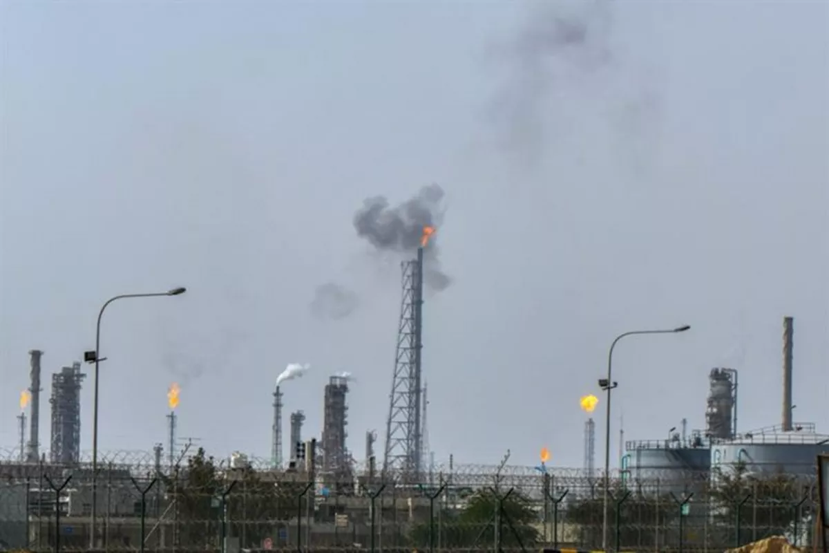 Iran Says It Targeted Kuwait and UAE After Oil Facility Strikes