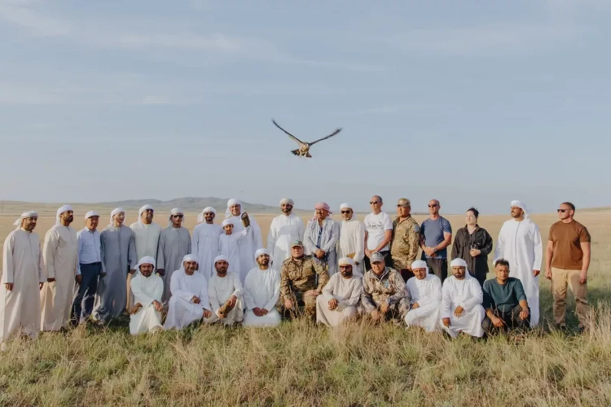 Kazakhstan Releases Over 80 Falcons into Wild Under UAE-Led Conservation Effort