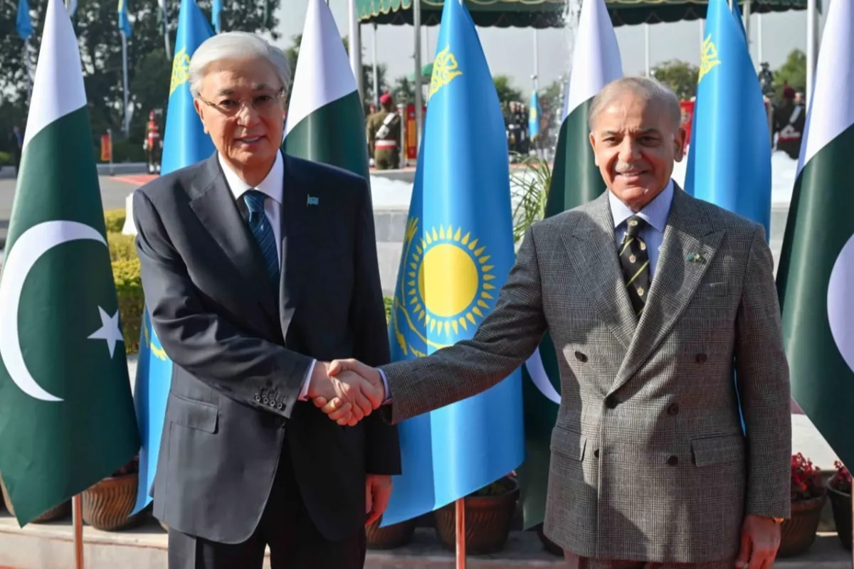 Pakistan Hosts Official Welcome for Kazakh Leader