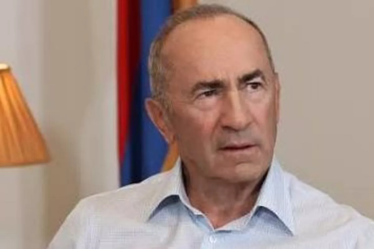 Armenia Takes Ex-President to National Security Service - VIDEO