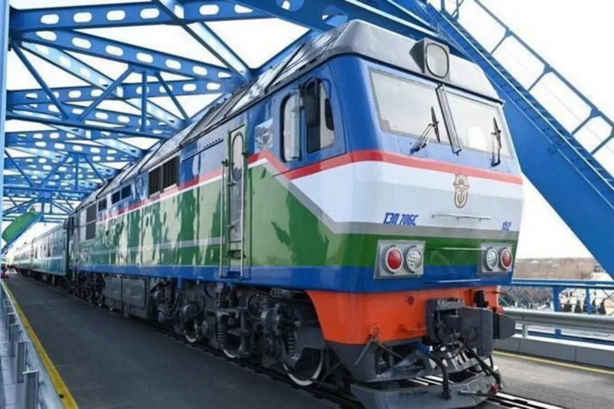 Uzbekistan Sends Over 70 Block Trains to China via Kazakhstan