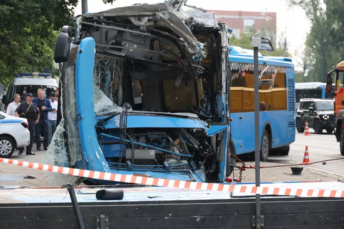 Bus Crash in Russia's Moscow Leaves 25 People Injured