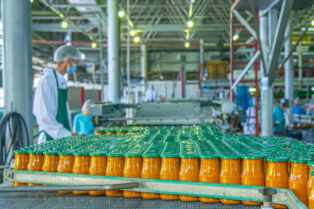 Azerbaijani NB Holding to Launch Canning Factory in Uzbekistan