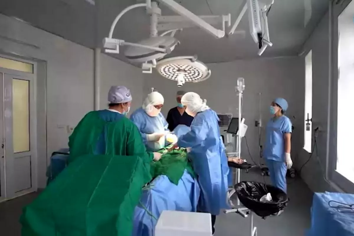 Uzbek Child Receives Groundbreaking Heart Valve Replacement by Local Surgeon