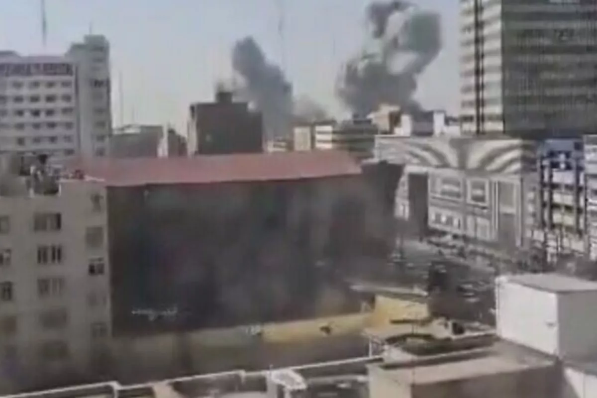 Explosions Hit Central Tehran, Smoke Rises - VIDEO