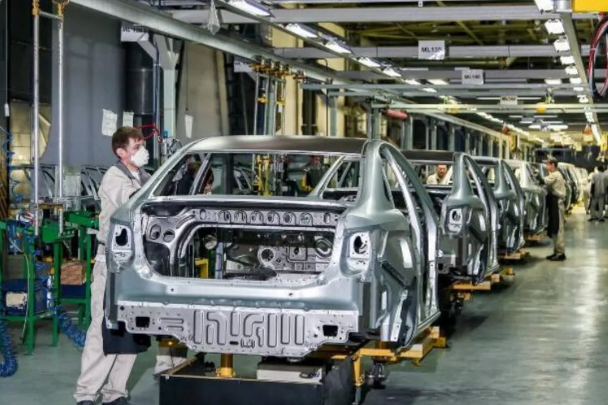 Kyrgyzstan Unveils Its First Homegrown Car Muras