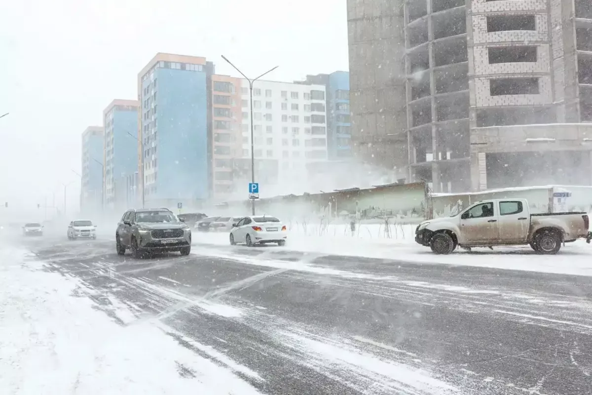 Cyclone Brings Snow and Blizzards Across Kazakhstan