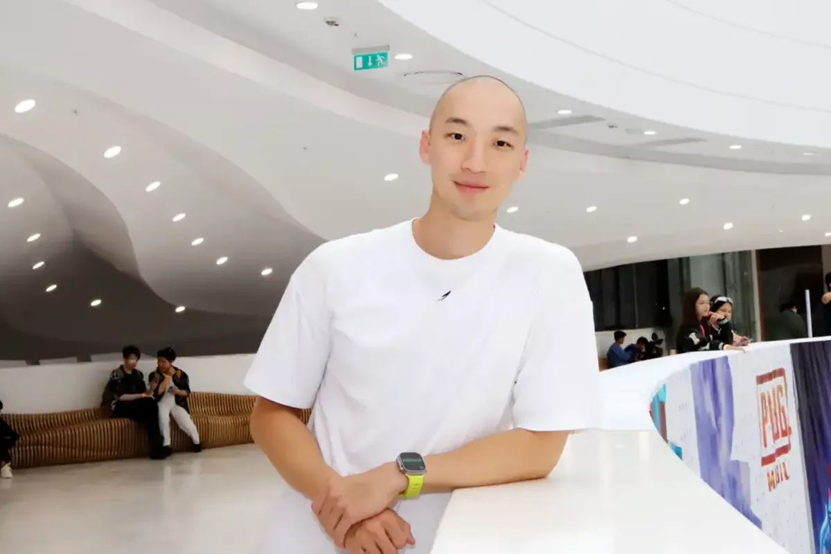 Kazakh Filmmaker to Direct Jackie Chan’s Blockbuster ‘Armor of God: Ultimatum’