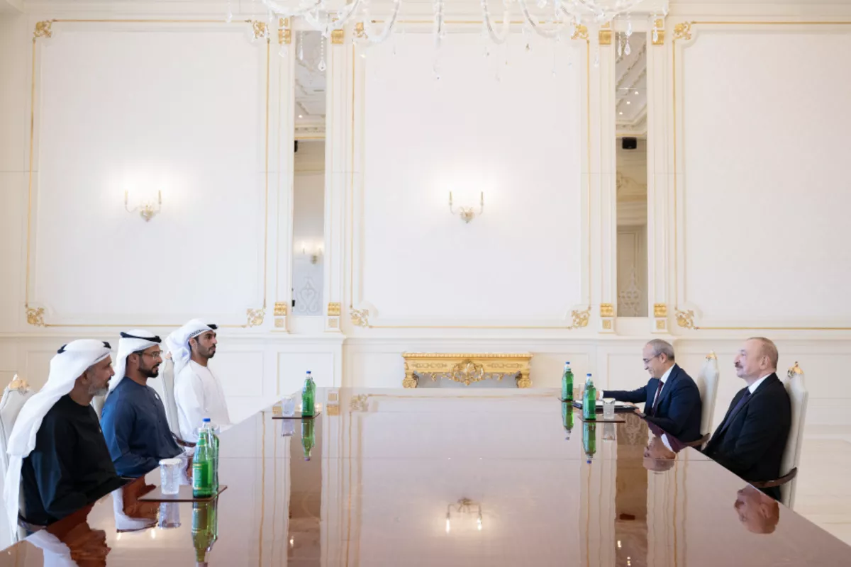 Azerbaijani Leader Welcomes Top UAE Business Leaders