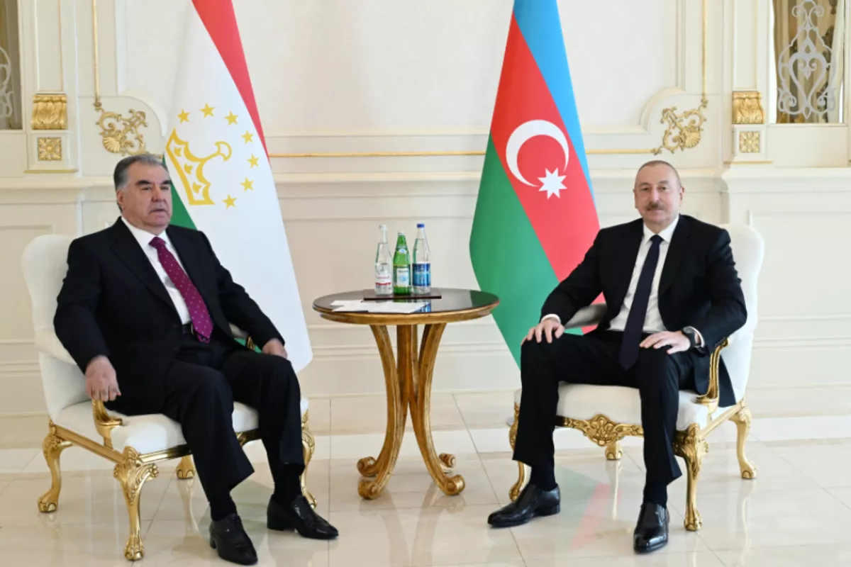 Tajikistan Congratulates Azerbaijan on Signing of Joint Declaration with Armenia