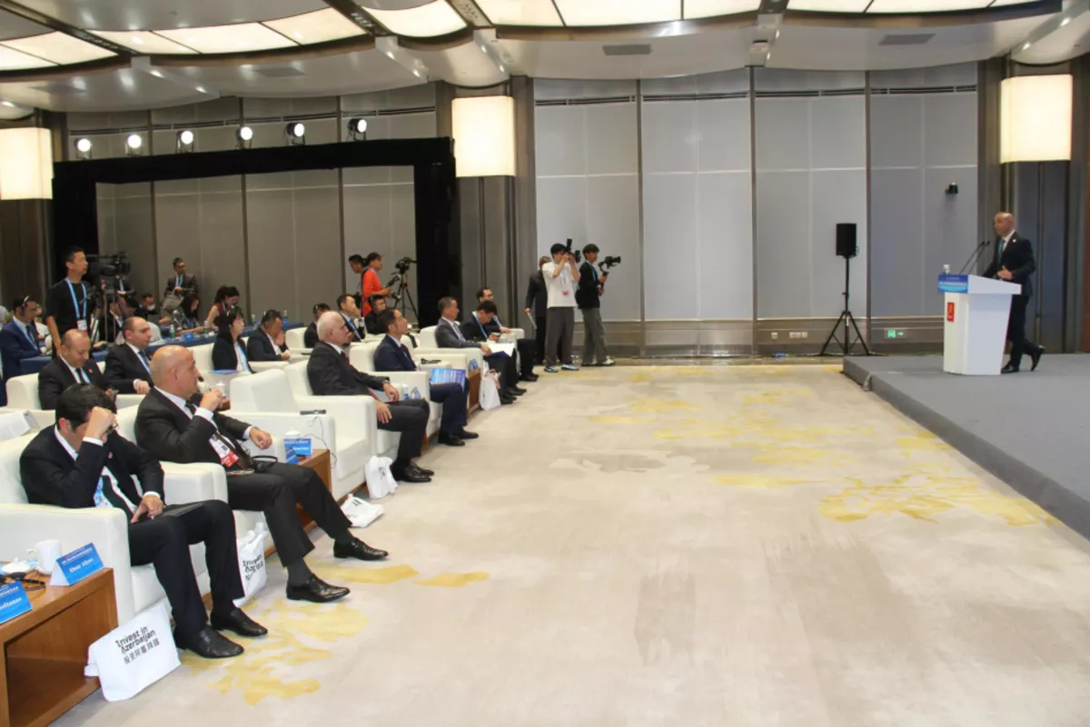 Azerbaijan, China Expand Economic Cooperation at Investment Forum