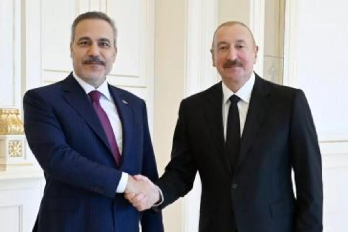 Azerbaijani Leader Receives Turkish FM in Baku