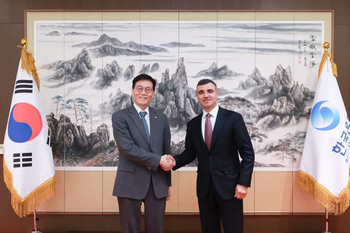 Azerbaijan, S. Korea Discuss Sustainable Financing Matters