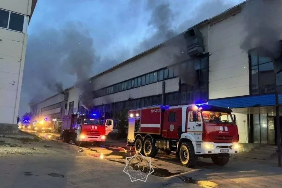 Firefighters Contain Massive Blaze at Alash Highway Market in Kazakhstan’s Astana