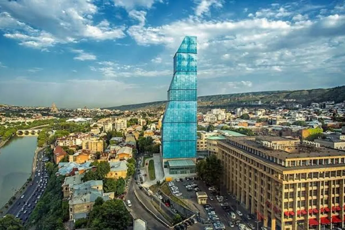 Blaze Erupts at Tower Group High-Rise Project in Georgia's Batumi - VIDEO