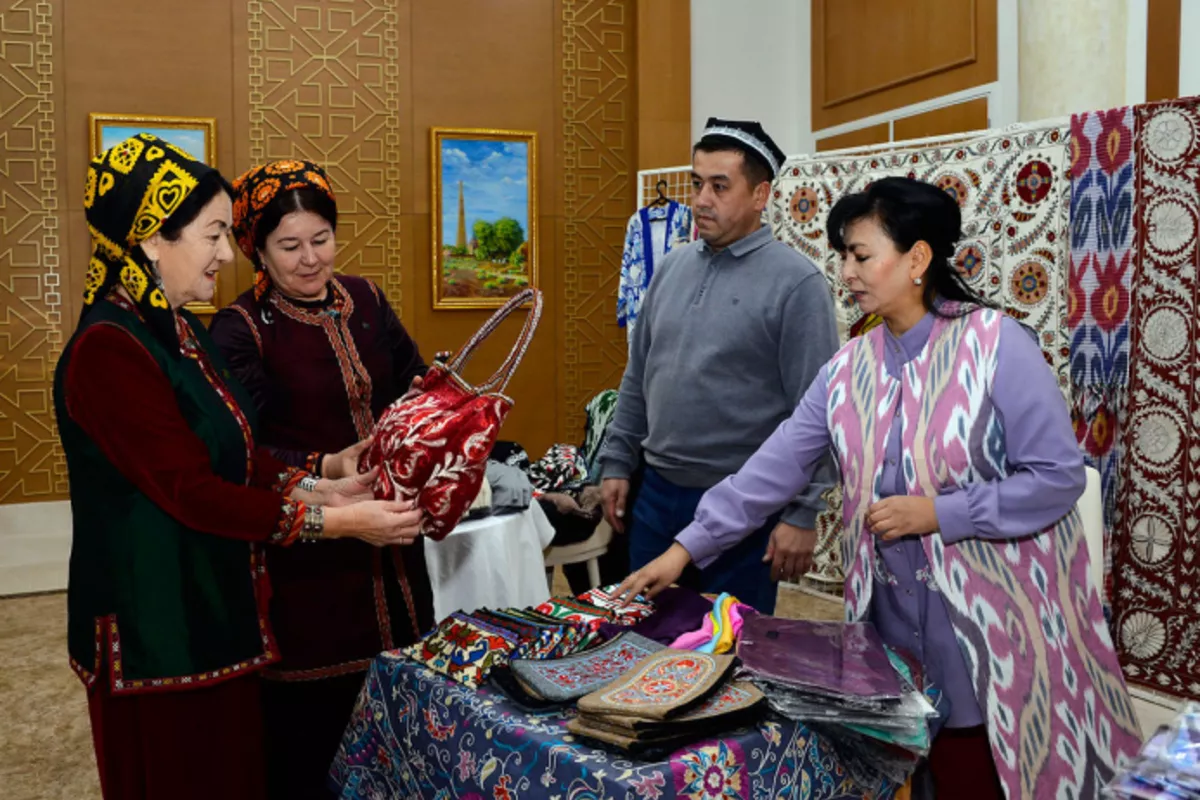 Bilateral Trade Between Turkmenistan, Uzbekistan Soars Beyond $1 Billion