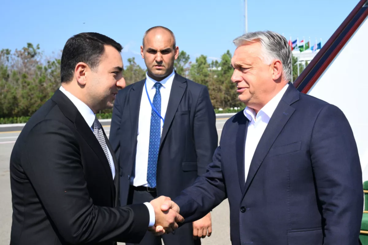 Hungarian PM Arrives in Gabala for OTS Summit
