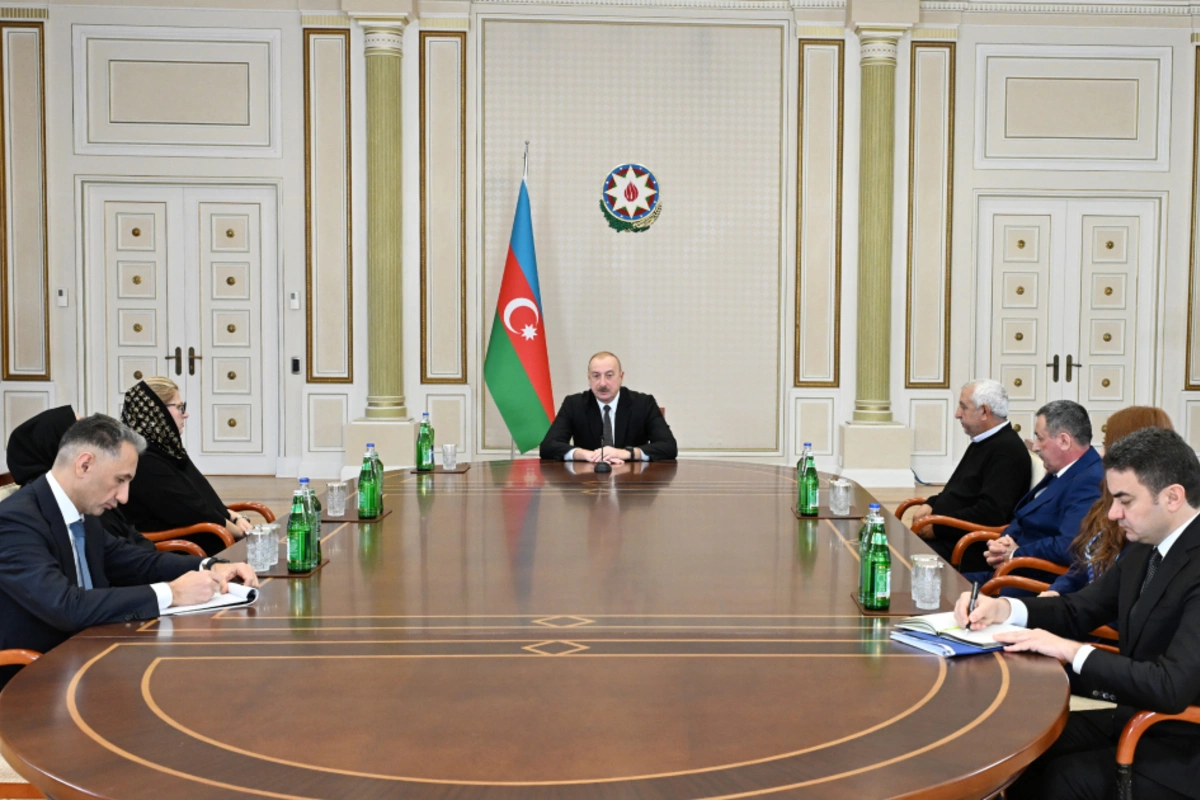 Ilham Aliyev Meets Families of Deceased Crew and Surviving Flight Attendants from AZAL Plane Crash