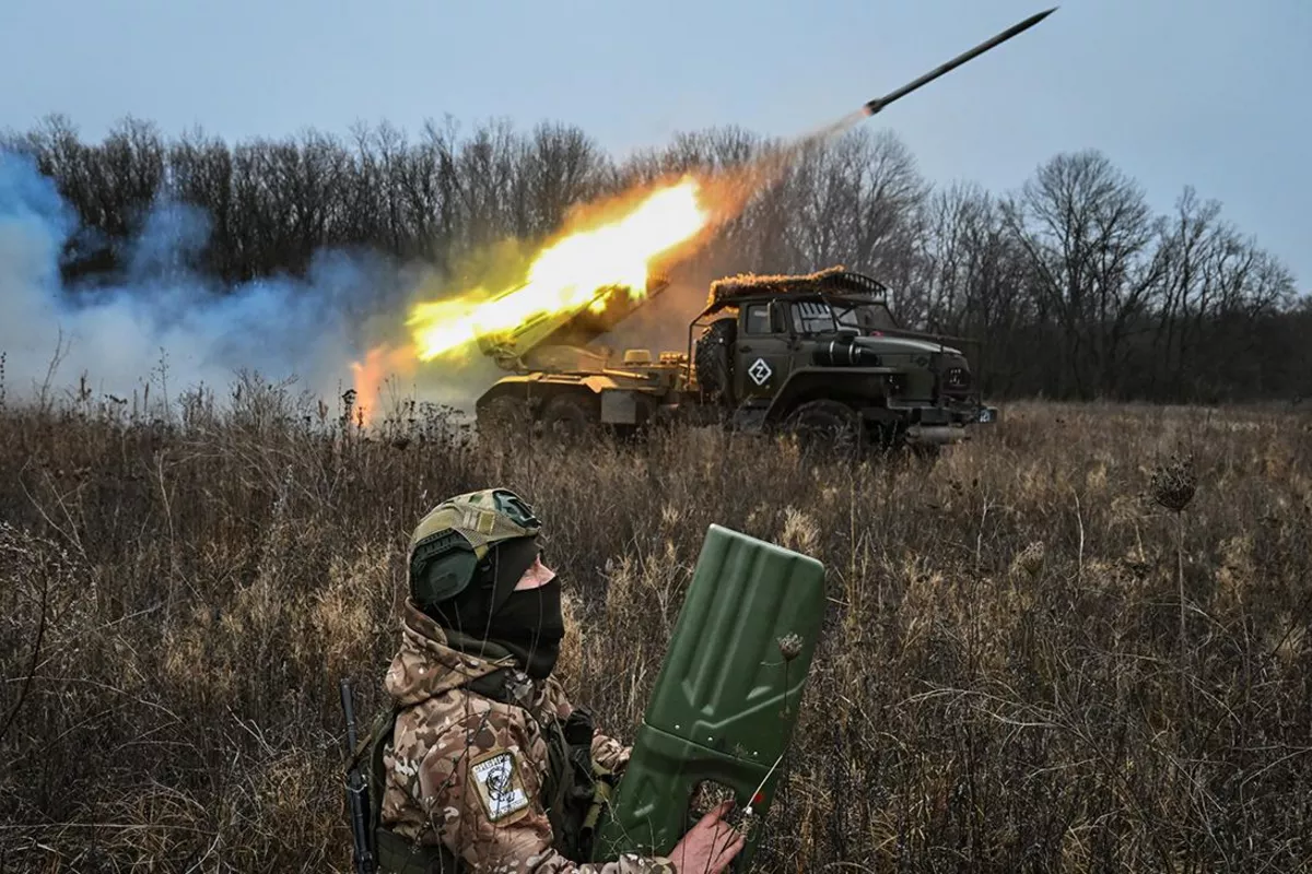 France Condemns Russia’s Strikes on Ukraine, Including Damage to Azerbaijani Embassy