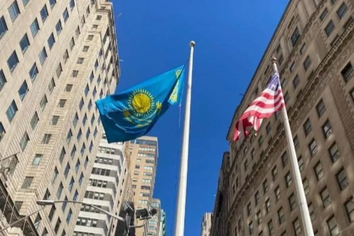 Kazakhstan’s Flag Flies High in Manhattan to Celebrate Republic Day