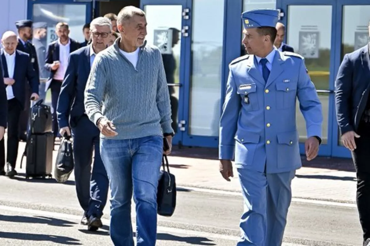 Czech PM Chooses Azerbaijan for First Foreign Trip