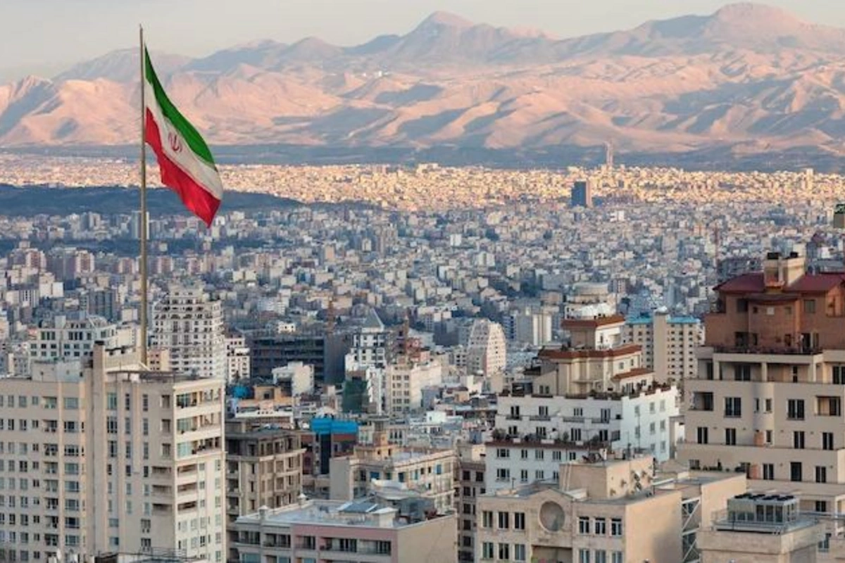 Tehran Seeks Diplomatic Solution to Sanctions Crisis