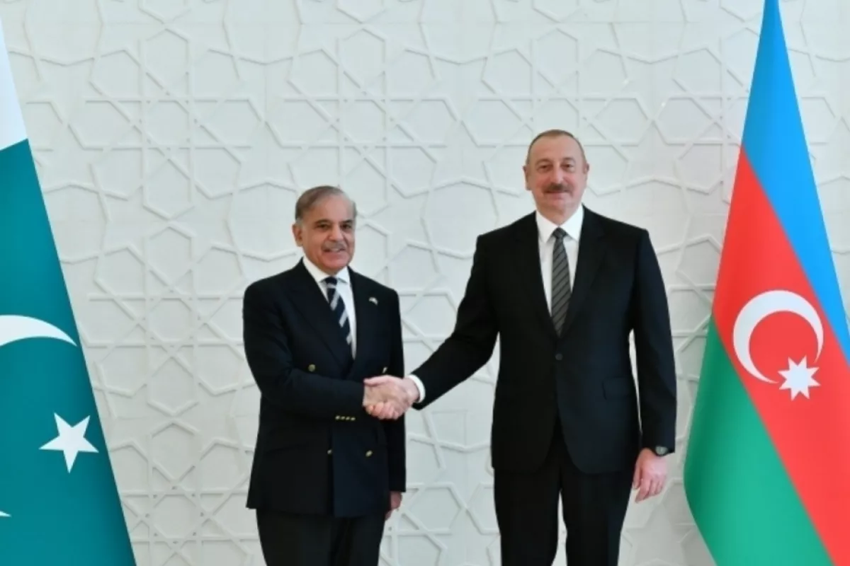 Azerbaijani President, Pakistani PM Reaffirm Strategic Partnership in Phone Call