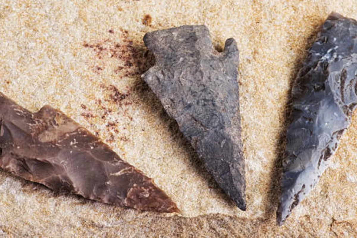 Archaeologists Unearth 80,000-Year-Old Arrowheads in Northeastern Uzbekistan