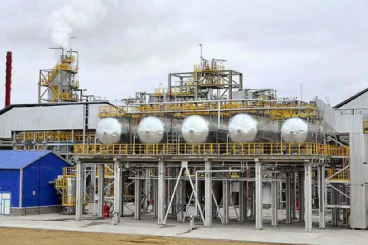 Turkmen Oil Refinery Records Strong 21.7% Growth in First Half of 2025