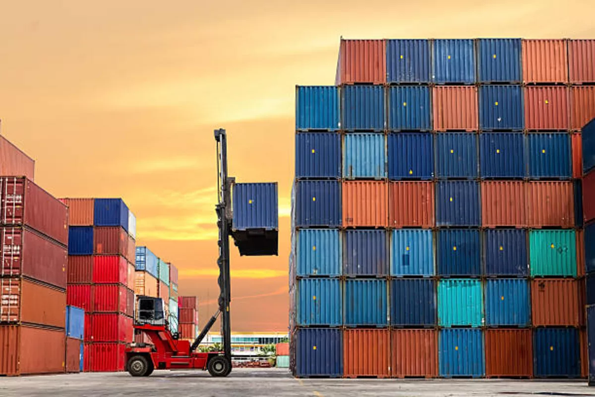 Kazakhstan Speeds Up Cross-Border Trade Hub Development