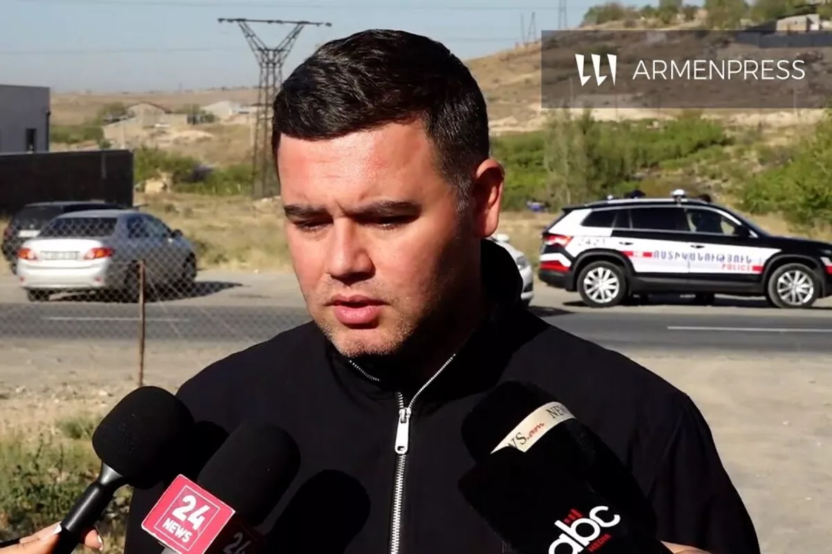 Nationwide Manhunt Underway After Armenia's Parakar Mayor and Off-Duty Officer Shot Dead
