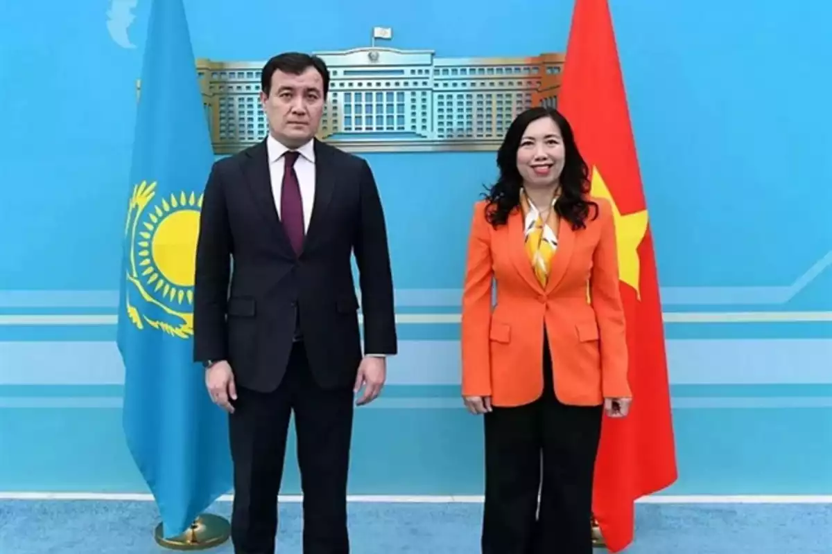 Vietnam and Kazakhstan Conduct Political Consultations